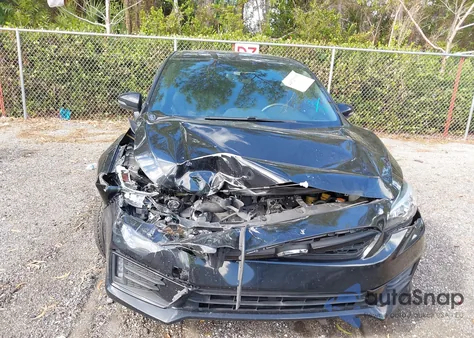 2020 Subaru Impreza Sport 5-Door z USA, uszkodzony, nr VIN 4S3GTAM67L3711014